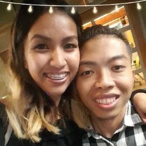 Meet your Posher, Lina